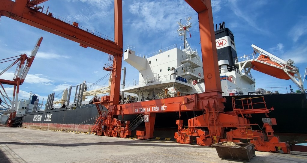 First Call of M/V BUNUN UNICORN